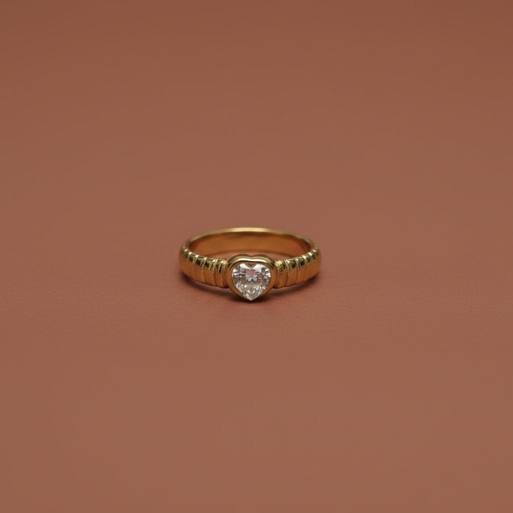 Classic Solitaire Heart Ribbed Ring – gold plated heart solitaire ring with ribbed band by Swikaar