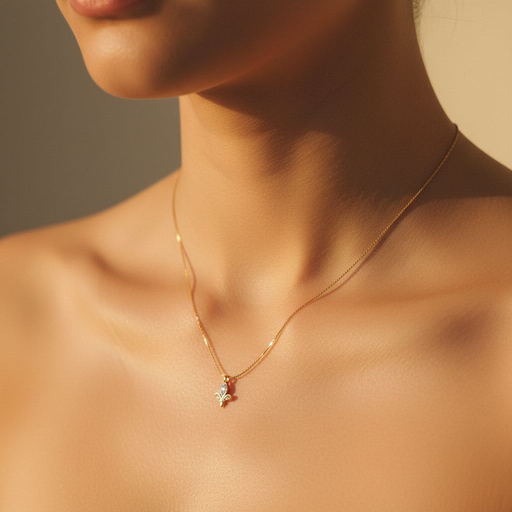 Minimal Floral Drop Necklace