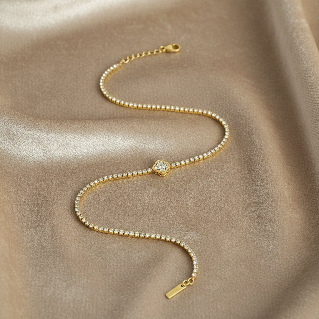Crystal Luxe Tennis Bracelet close-up of crystal stone setting and diamond clasp detail