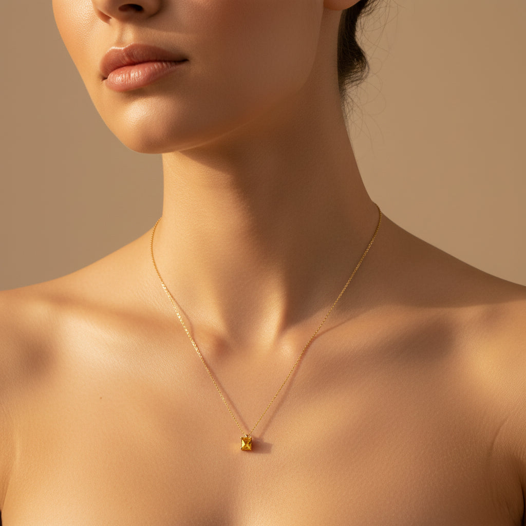 Swikaar gold crystal pendant necklace for women — lightweight everyday jewellery India