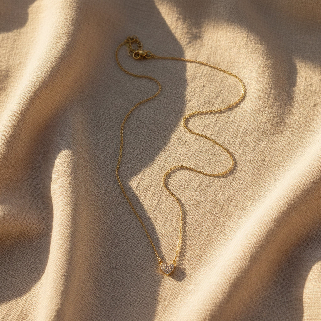 The Sparkling Heart Pendant Necklace presented in premium Swikaar packaging, making it a perfect romantic gift for women.